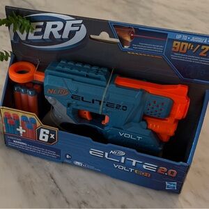 Nerf Elite 2.0 Volt Blaster - Blue and Orange